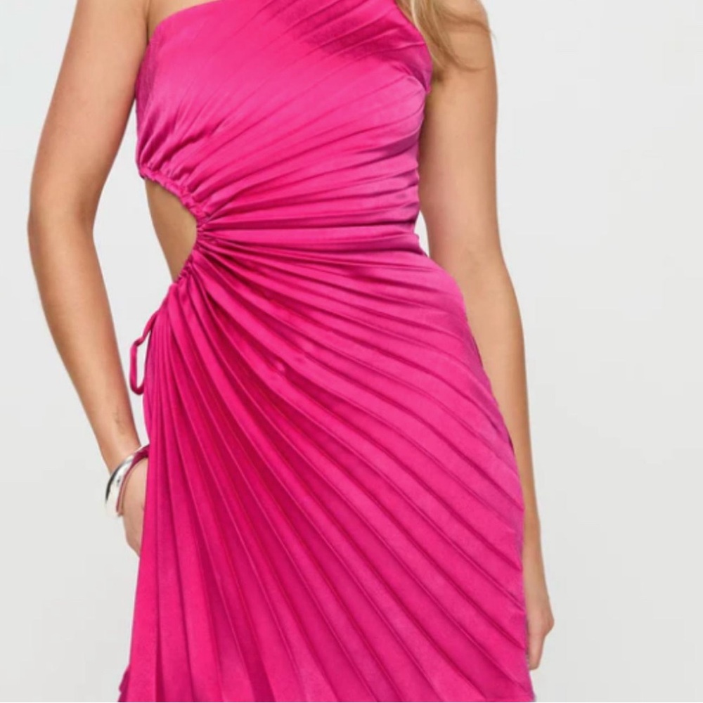 Elegant Pink Pleated One-Shoulder Mini Dress